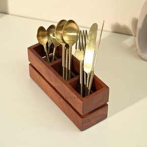 Porte-couverts en bois de qualité supérieure avec compartiments pour cuillères, fourchettes, couteaux, organisation du comptoir de cuisine, disponible à la vente - Product Image 3