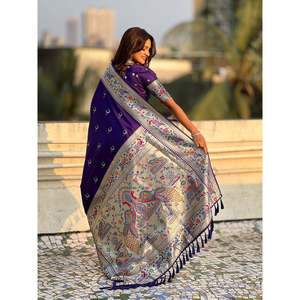 ผ้าไหมพิธีนี วิโอเล็ต ชานด์ราคอร์ ปายทานี ลายปักดิ้นทอง สำหรับงานแต่งงาน โดยอีลิท วีฟส์ น้ำหนัก 650 กรัม - Product Image 4