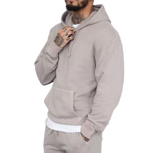 Ensemble de survêtement de sport imprimé style urbain pour l'entraînement, tenue athlétique légère, respirante et à séchage rapide - Product Image 3