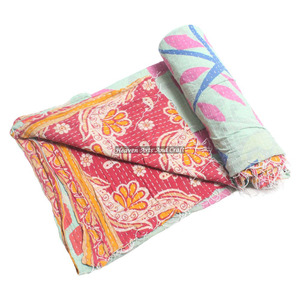 100% Cotton Kantha Floral Printed Bedding Bedspread <b>Quilt</b> <b>Throw</b> Indian Reversible Hand Stitched Heavy <b>Throw</b> Old Sari Blanket - Product Image 1
