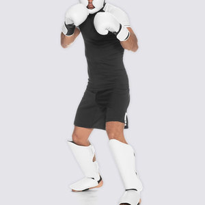 Gants de boxe professionnels en cuir blanc pur - Mitaines de sparring en mousse haute densité - Fermeture réglable à scratch - Product Image 6