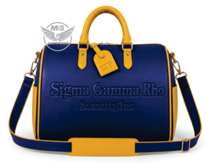 กระเป๋าเดินทางดัฟเฟิลสีน้ำเงินกรมท่า-เหลือง ดีไซน์พิเศษ Sigma Gamma Rho ลายนูน หรูหรา ทนทาน ผลิตจากโพลีเอสเตอร์ ปิดด้วยซิป เหมาะสำหรับการเดินทางช่วงสุดสัปดาห์  วัสดุ PU - Product Image 1
