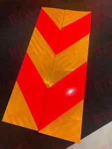 عاكسات شيفرون طويلة بشعار مخصص باللون الأصفر والأحمر والأبيض ، بملصق عاكس للشاحنات - Product Image 4