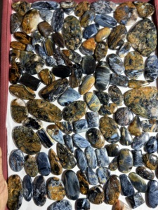 Pietersite Naturelle de Qualité Supérieure, Cabochon Motif Tempête Bleue, Effet Multi-Feu, Pierre Précieuse en Vrac pour la Fabrication de Bijoux (Vente en Gros) - Product Image 2