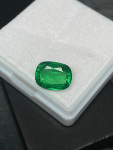 พลอยมรกตสีเขียวธรรมชาติทรงคุชชั่นสำหรับทำเครื่องประดับ - Product Image 3