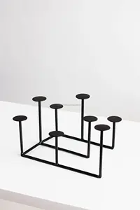 Options multi-tailles Bougeoir élégant en métal pour Noël pour les intérieurs de maison contemporains et rustiques - Product Image 6