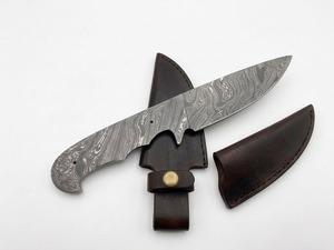Cuchillo de caza de acero de Damasco con hoja de punta clip y funda de cuero marrón para regalo - Product Image 4