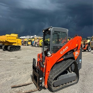 Chargeur Kubota SVL97-2 robuste offrant une forte capacité de manutention des matériaux, une puissance d'exploitation élevée et une construction robuste. - Product Image 1