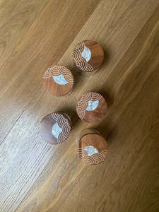AuraTimber Caja de Dulces en Forma de Media Luna, Elegante Caja de Almacenamiento de Dulces Hecha a Mano en Madera y Acrílico MOP para Ramadán 2027, Eid y Decoración del Hogar - Product Image 3