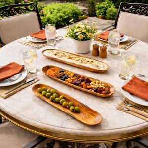 Plateau de service durable, long plateau ovale en bois d'olivier, plat de service haut de gamme, plateau à apéritifs en bois. - Product Image 1