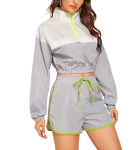 Conjunto de 2 piezas para mujer: Top corto con cremallera oversize y cortavientos, y shorts. - Product Image 3