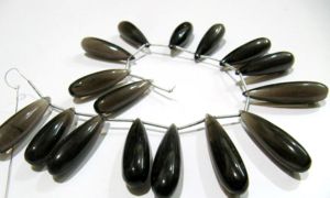Perles lisses en forme de goutte d'eau en quartz fumé naturel, taille environ 1 pouce de long - Product Image 2