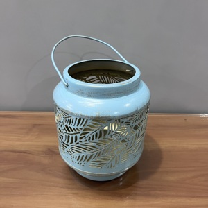 Lanterne en fer bleue avec motif de feuilles, décoration d'intérieur, porte-bougie - Product Image 3
