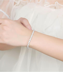 Pulsera de tenis de moissanita de plata de ley chapada en rodio radiante, certificada, unisex, joyería de celebración, accesorio de pulsera refinado - Product Image 2