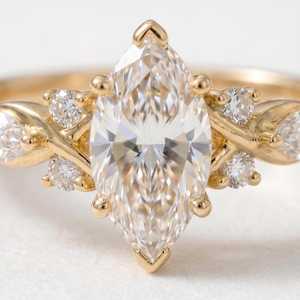 Bague romantique en or massif 14 carats avec diamant de laboratoire taille marquise 1,01 carat, bijou de fête, cadeau pour mariage - Product Image 2