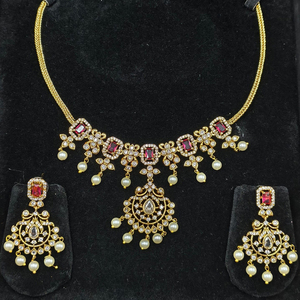 Juego de Collar y Aretes de Mujer JeweleMarket, Chapado en Oro con Cristales, Estilo Étnico, para Boda, Compromiso, Aniversario, Maharashtra - Product Image 5
