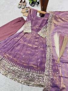 ชุดเดรส Anarkali แบบดั้งเดิมล่าสุด พร้อมผ้าคลุมไหล่ สำหรับเด็กผู้หญิง สวมใส่ในงานแต่งงาน ชุดพื้นเมืองสไตล์อินเดียและปากีสถาน - Product Image 4
