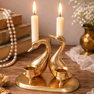 Quemador de Incienso de Latón de Lujo Contemporáneo, Diseño Nórdico Elegante, Adorno Religioso Decorativo para Mesa, Interiores de Alta Gama, Estilo Indio - Product Image 1