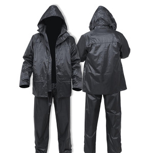 Combinaison de pluie en PU noire en deux pièces, veste et pantalon imperméables avec capuche - Product Image 6