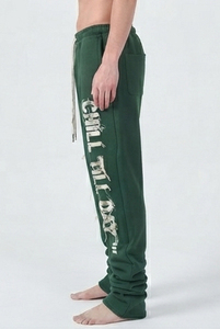 Pantalones de chándal de invierno para hombre con cordón en la cintura, bordado personalizado, estampados laterales, efecto desgastado, de tejido grueso 420 GSM - Product Image 3