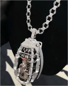 Colgante de Plata 925 de Lujo con Diseño de Granada Hip-hop y Moissanita, Unisex, Venta Directa de Fábrica con Certificado GRA - Product Image 2