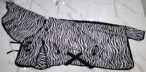 ผ้าห่มม้าผ้าตาข่ายแบบทันสมัยพร้อมสายรัดคอแบบถอดได้ สายรัดขาแบบถอดได้ และแผ่นคลุมหางขนาดใหญ่ - Product Image 2