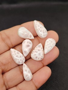 Lot de Cristaux Naturels de Thomsonite Prix de Gros, Pierres de Larimar Rose Faits Main Formes Mixtes pour la Fabrication de Bijoux, Gemmes de Thomsonite - Product Image 1