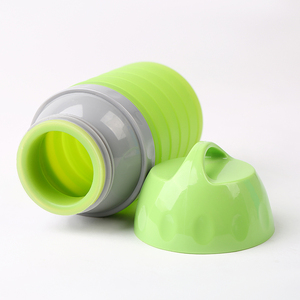 Bebedero Portátil para Mascotas, Botella Plegable para Viajes al Aire Libre para Perros y Gatos - Product Image 1