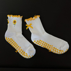 Comfortable Spandex Cotton Women's <b>Socks</b> Custom Logo Embroidery Bow Ruffle <b>Grip</b> <b>Socks</b> Thickness for Pilates Yoga Workout - Product Image 1