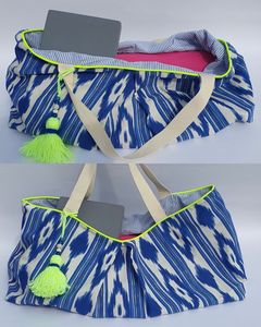 Sac fourre-tout en coton jaune à motif Ikat avec pompons décoratifs, style bohème, deux poignées, ouverture supérieure, écologique, réutilisable, pour le shopping - Product Image 3