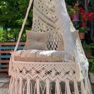 Balançoire double en macramé pour patio, Balançoire de patio, Balançoire en macramé, Balançoire suspendue en macramé, Chaise en macramé, Chaise hamac, Balançoire de jardin, Cadeau de pendaison de crémaillère - Product Image 1