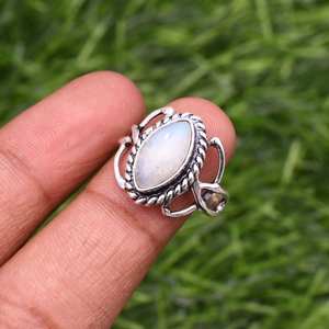 Anillo de piedra lunar hecho a mano, plata de ley 925, joyería de piedras preciosas naturales para mujer, regalo al por mayor - Product Image 5