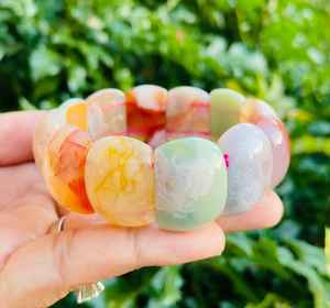 กำไลข้อมือโลหะเรซิ่นสำหรับผู้หญิง ดีไซน์ลายดอกไม้ - Product Image 1