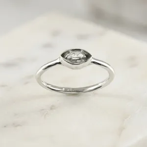 Anillo de Plata de Ley 925 con Topacio Blanco, Joyería Hecha a Mano, Anillo con Piedra Preciosa Natural, Engaste de Bisel, Joyería Fina Clásica para Mujer - Product Image 4
