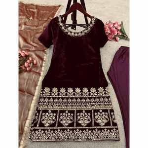 ชุดเสื้อและกางเกงผ้ากำมะหยี่ปักลายประดับเลื่อมสีน้ำตาล พร้อมผ้าคลุมไหล่ - Product Image 3