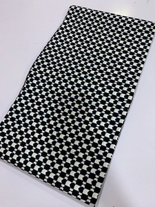 Tissu en coton 100% imprimé africain et Ankara sur mesure pour vêtements élégants et production artisanale - Product Image 3