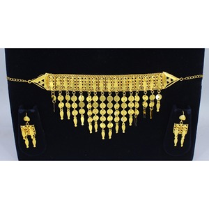 Martasha designer islamique ramadan spécial plaqué or EAU bijoux spécial dubai collier boucle d'oreille ensemble Hilal Khannaki Riyadh - Product Image 4