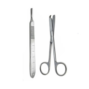 Tijeras Quirúrgicas Premium para Suturas de 4.5 Pulgadas con Mango de Bisturí # 4 y 10 Cuchillas Quirúrgicas de Acero Inoxidable para Uso Médico - Product Image 3