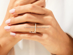 แหวนแต่งงาน/แหวนหมั้นสไตล์วินเทจสีทอง14K เทียบกับการตั้งค่าง่ามสำหรับงานปาร์ตี้ได้ทั้งชายและหญิงใบรับรอง IGI - Product Image 2