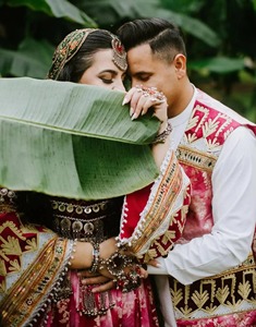 Lehenga Choli Tradicional Indio-Pakistaní para Bodas, Vestido Largo Bordado con Patrón Floral, Manga Larga, Personalizable para Adultos - Product Image 4
