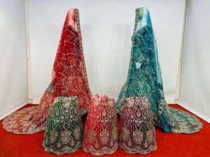 New Velvet Crop Trail Cut Lehenga avec Full Heavy Big Trail & Jarkan Stone Work 7 Designs, 5 Couleurs Premium - Product Image 6