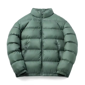 Chaqueta acolchada gruesa para invierno, con aislamiento de alta calidad, interior suave y rendimiento confiable para exteriores. - Product Image 4