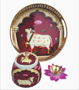 Bandeja Redonda Tradicional de Metal Pichwai con Juego de 3 Frascos para Regalos de Diwali - Product Image 2