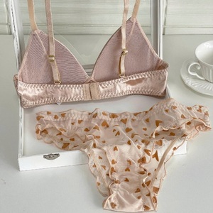 Conjunto de Lencería Sexy de Encaje con Flores para Mujer - Product Image 4