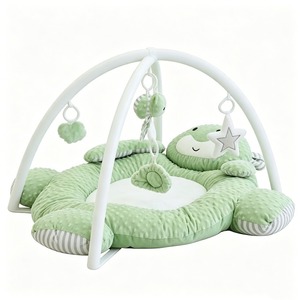 Tapis de jeu en peluche grenouille verte avec arche d'activités pour bébés de 0 à 24 mois, jouet doux unisexe - Product Image 2
