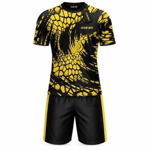 CLAW INTL Conjunto de Camiseta de Fútbol para Hombre, Negro y Amarillo, Estampado Geométrico Sublimado, Secado Rápido, Transpirable, Ajuste Atlético, Manga Corta, Uniforme - Product Image 1