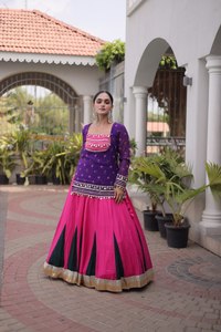 Nouvelle tenue chaniya choli élégante et tendance, style Navratri, entièrement cousue en rayonne, avec travail Kodi, parfaite pour adultes. - Product Image 1