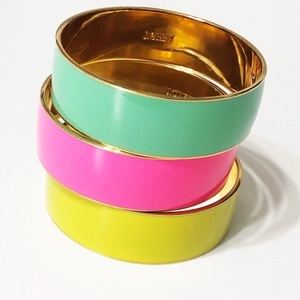Pulseras de Moda de la India, Cuentas de Resina con Brazalete de Metal, Juego de 6, Joyería y Accesorios de Moda Hechos a Mano, Directo de Fábrica - Product Image 3