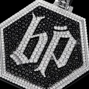 Nouveau Collier Pendentif Polygone Grande Taille Hiphop, Breloques Personnalisées avec Lettres, Bijoux Tendance pour Femmes et Hommes Rapper - Product Image 3
