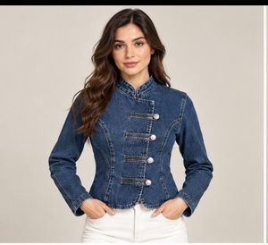 Chaqueta de Mezclilla para Mujer de la Mejor Calidad, Chaqueta de Jeans Azul Informal y Elegante, Prenda Exterior Moderna para Damas, Disponible para la Venta - Product Image 4